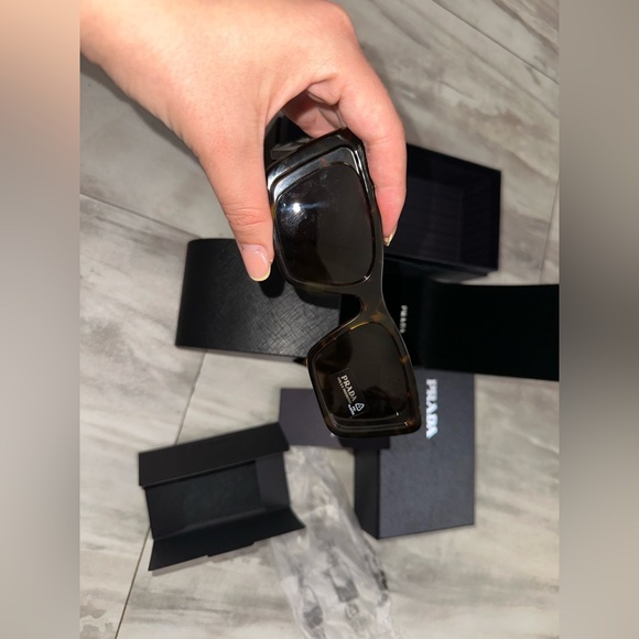 Prada Brown Tortoise Sunglasses - Picture 4 of 17